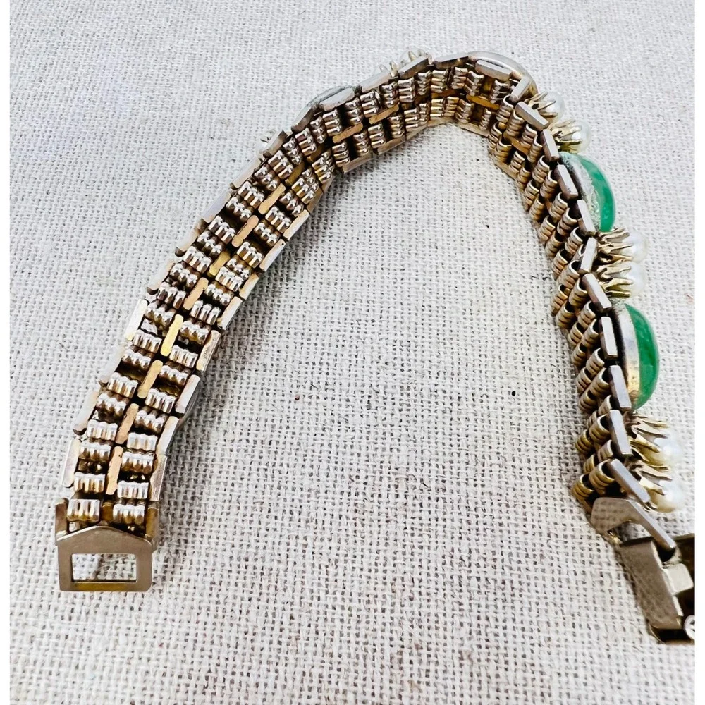 Vintage Green Art Glass Faux Pearl Link Bracelet Gold Tone Mid Century Style